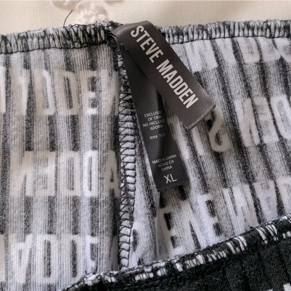 Steve Madden Printed Shorts - Picture 4 of 4